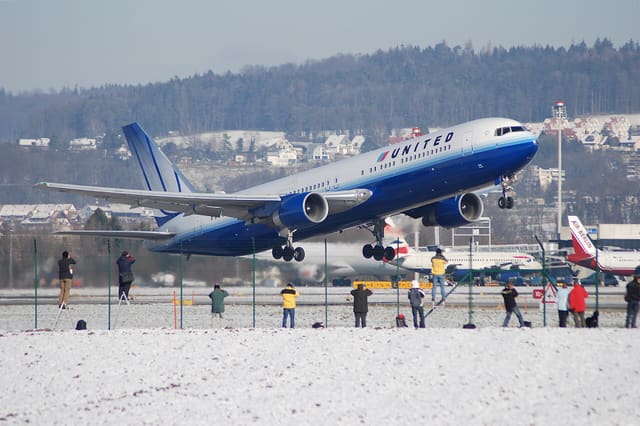 N662UA - Boeing