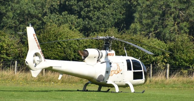 N901B - Helicopter