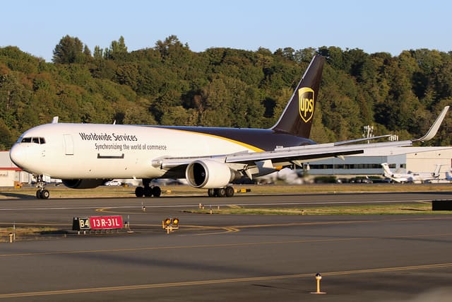 N325UP - Boeing