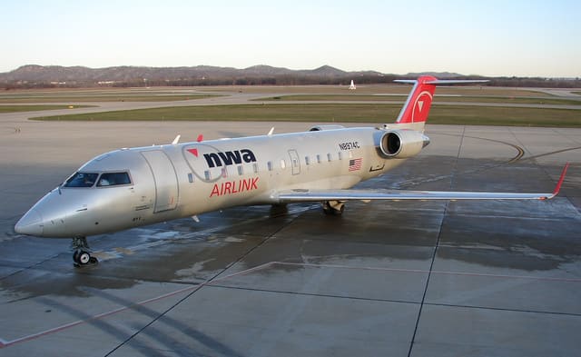 N8974C - Bombardier