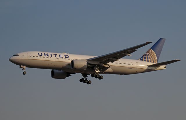 N206UA - Boeing