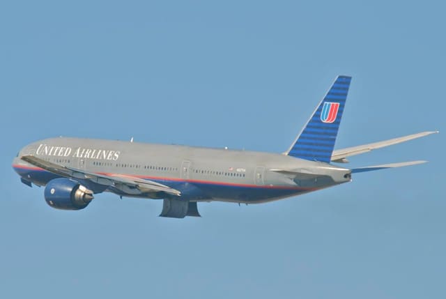 N227UA - Boeing