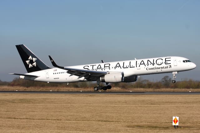 N14120 - Twin-engine aircraft