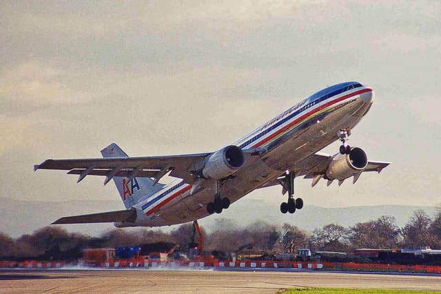 N70074 - Twin-engine aircraft