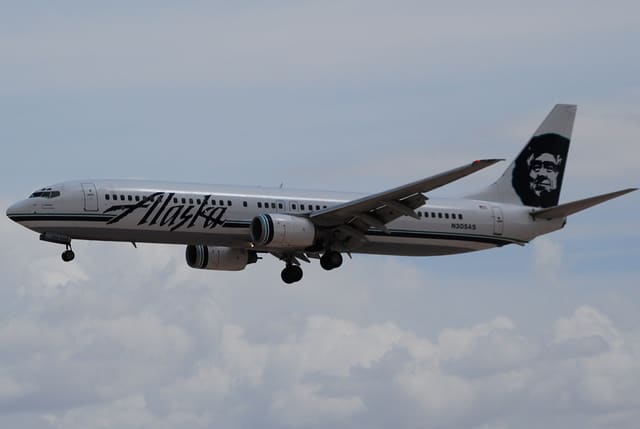N305AS - Boeing