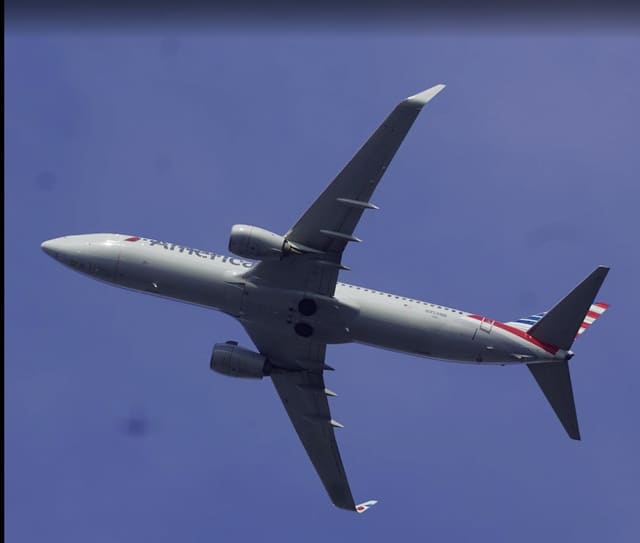N959NN - Twin-engine aircraft
