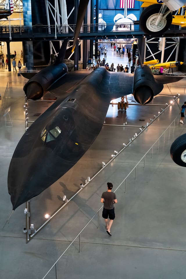  - Twin-engine aircraft