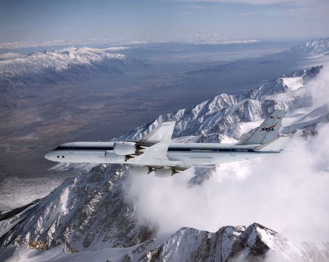 N817NA - Business jet