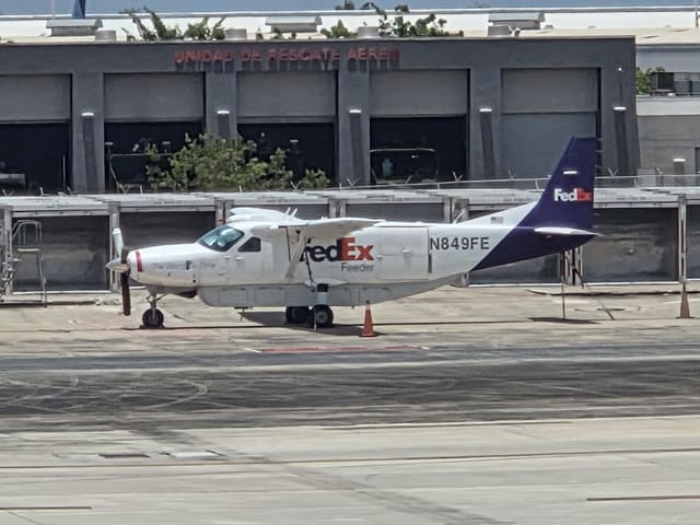 N849FE - Cessna 208B Grand Caravan