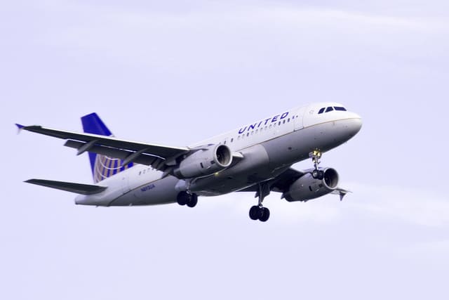 N893UA - Airbus