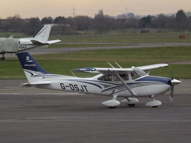 G-DSJT - Cessna