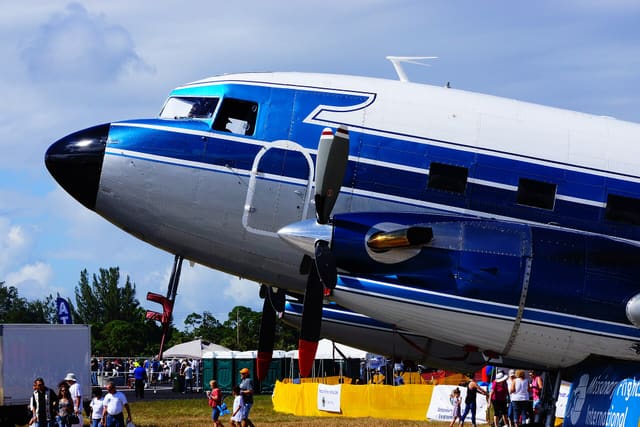 N200MF - Douglas