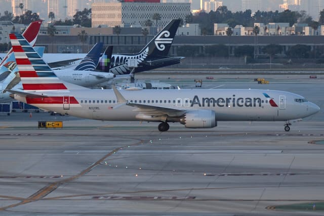 N321RL - Boeing