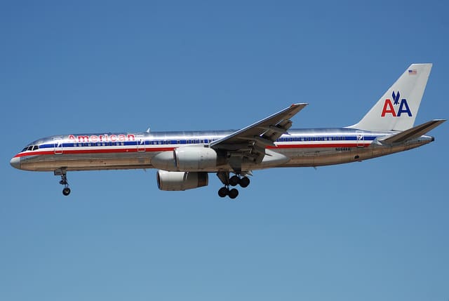 N664AA - Aircraft