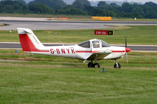 G-BNYK - Piper