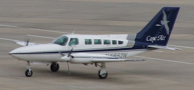 N4652N - Twin-engine aircraft