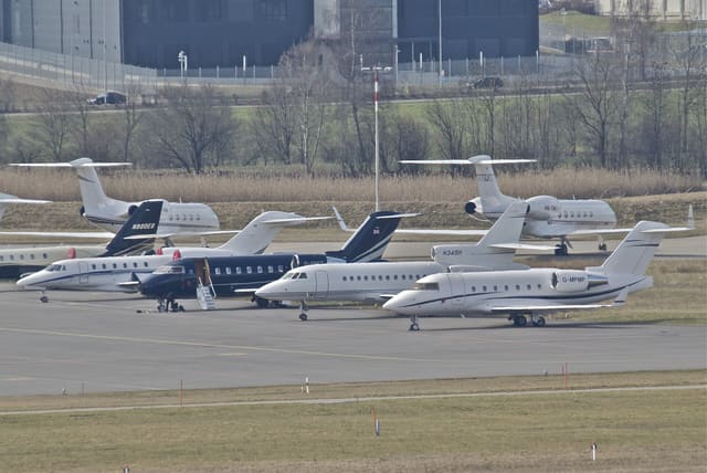 N349H - Business jet