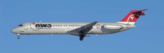 N779NC - Douglas