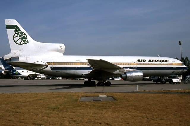 N185AT - Douglas