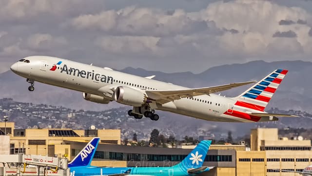 N838AA - Boeing