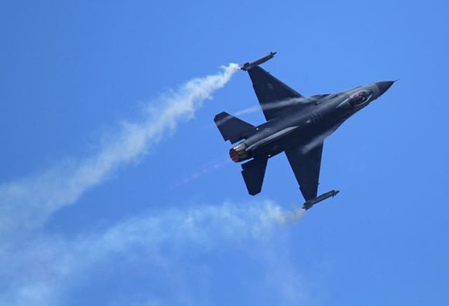  - Single-engine aircraft