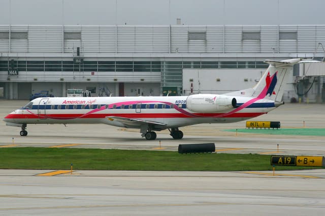 N909AE - Embraer