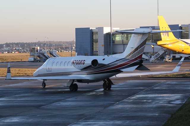 N700KG - Business jet