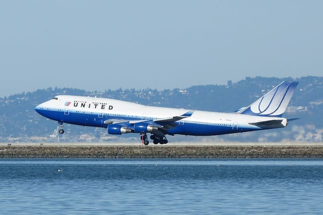 N174UA - Boeing