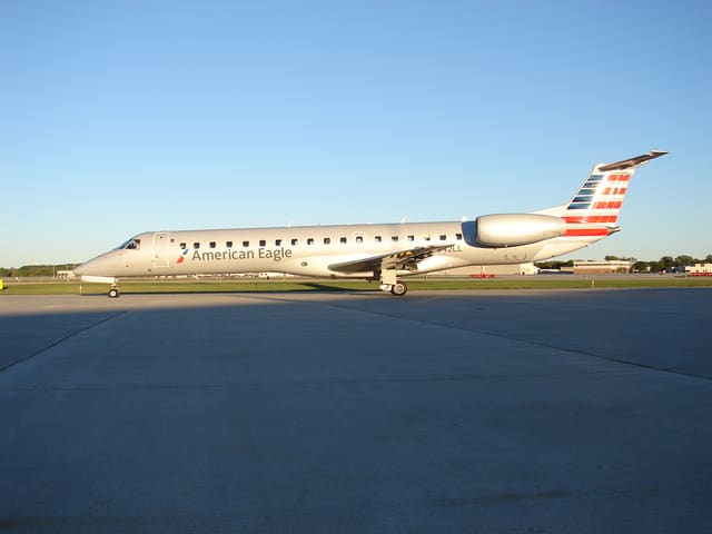 N942LL - Embraer