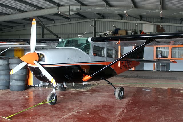 G-AZRZ - Cessna