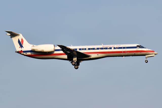 N843AE - Bombardier