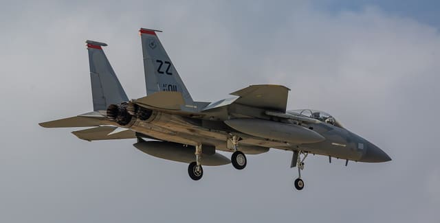  - Twin-engine aircraft