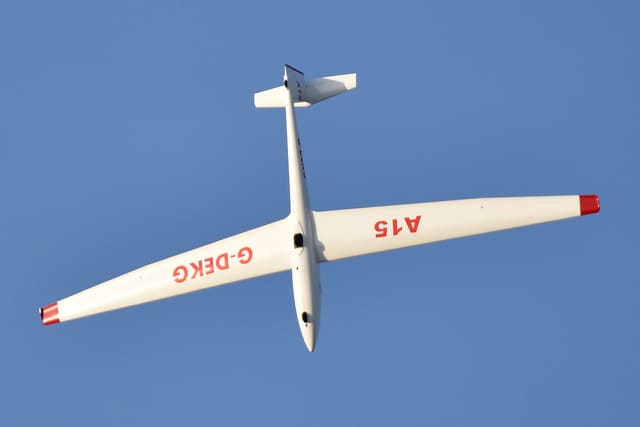 G-DEKG - Glider