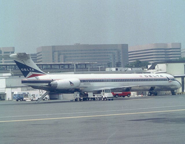 N908DL - Aircraft