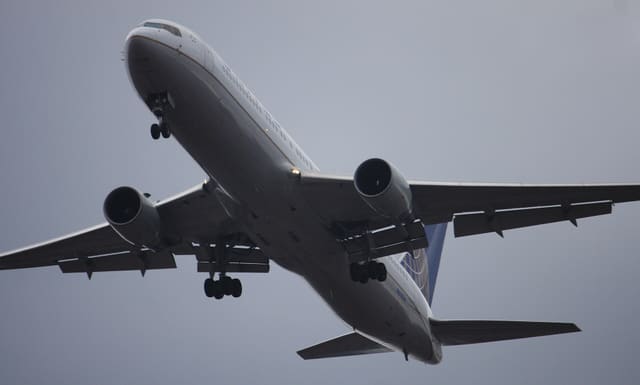N675UA - Boeing