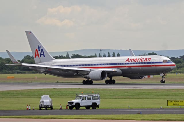 N359AA - Boeing