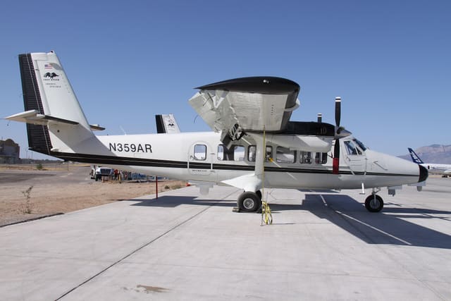 N359AR - De Havilland