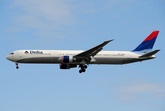 N833MH - Boeing