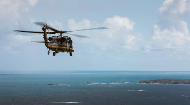 N72760 - Helicopter
