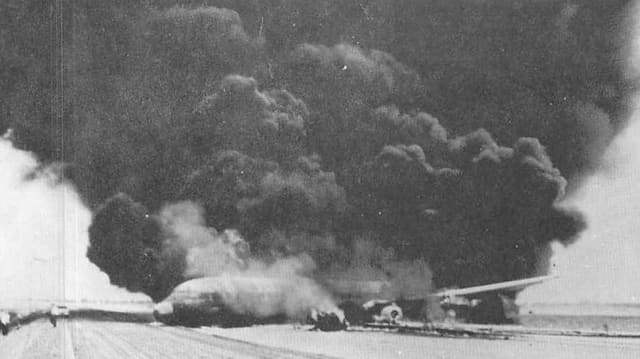 N8040U — Aircraft