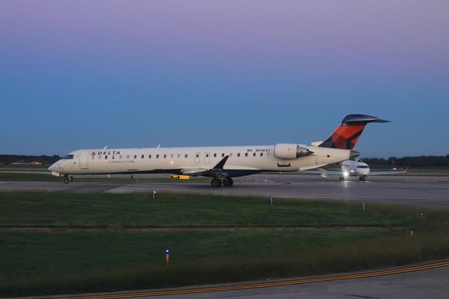 N916XJ - Bombardier