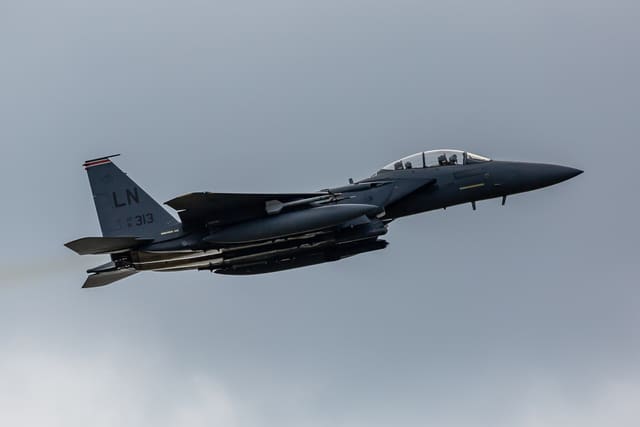  - Twin-engine aircraft