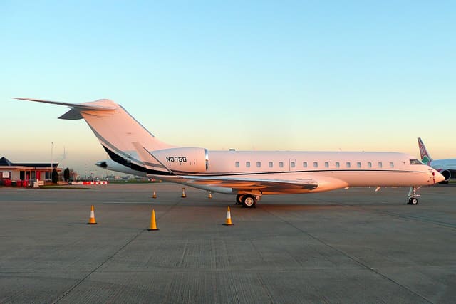 N375G - Business jet