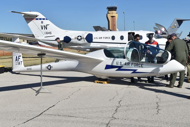 N501DG - Glider
