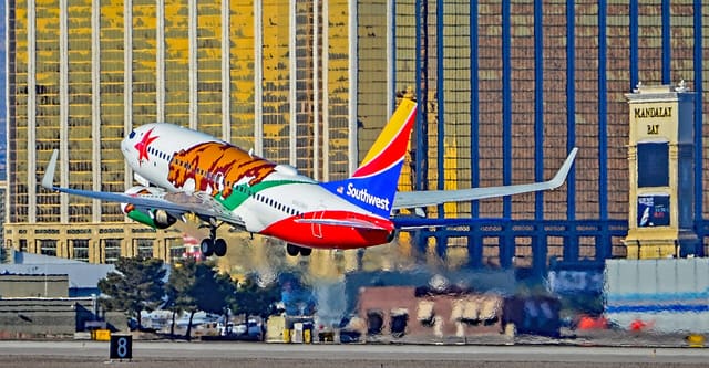 N943WN - Boeing