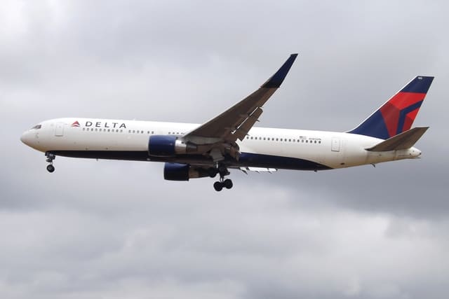 N185DN - Boeing