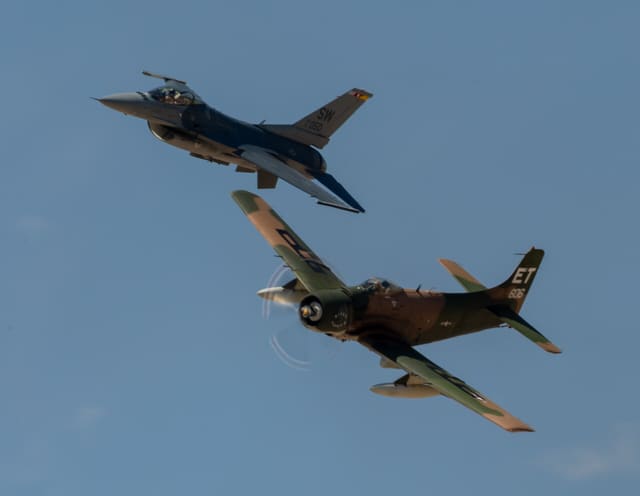 N39606 - Warbird