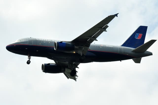N839UA - Airbus