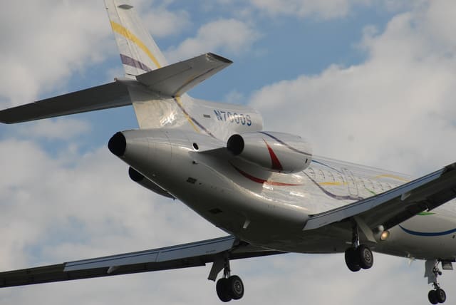 N7600S - Business jet