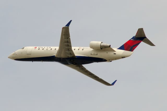 N8907A - Bombardier